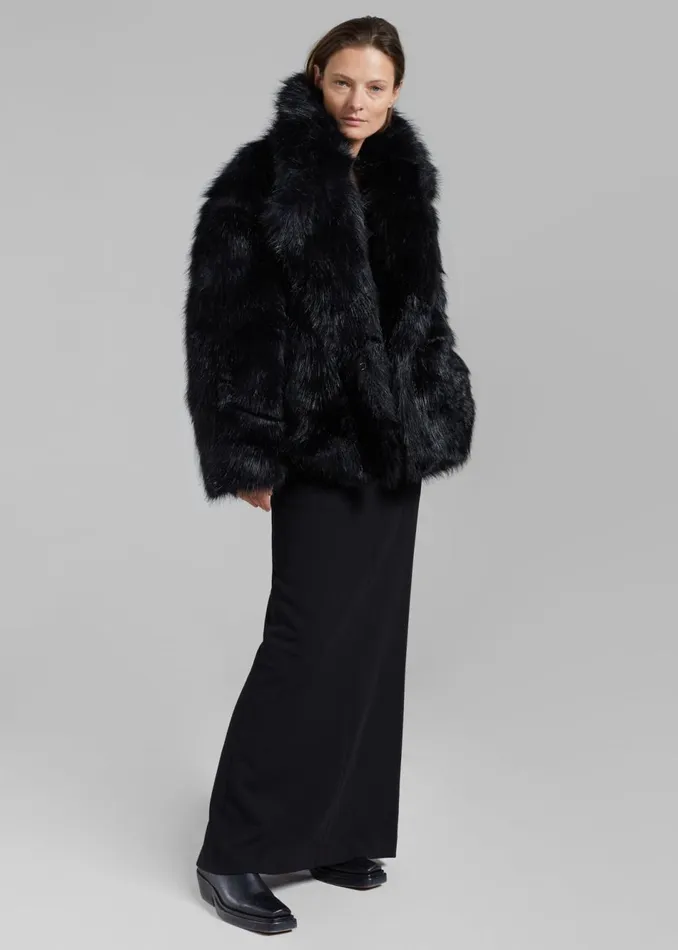 Women The Frankie Shop Outerwear Fallon Short Faux Fur Coat Black