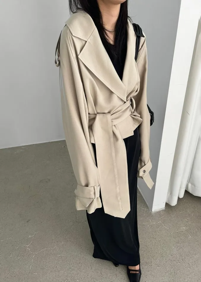Women The Frankie Shop Outerwear Faven Cropped Trench Beige