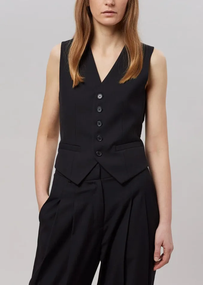 Women The Frankie Shop Outerwear Gelso Waistcoat Black