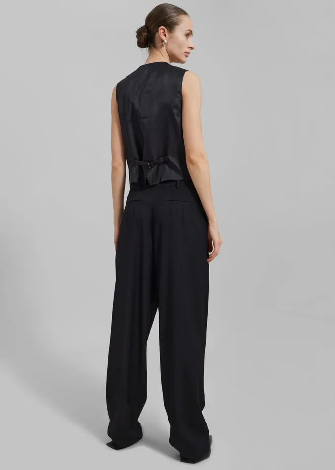 Women The Frankie Shop Outerwear Gelso Waistcoat Black