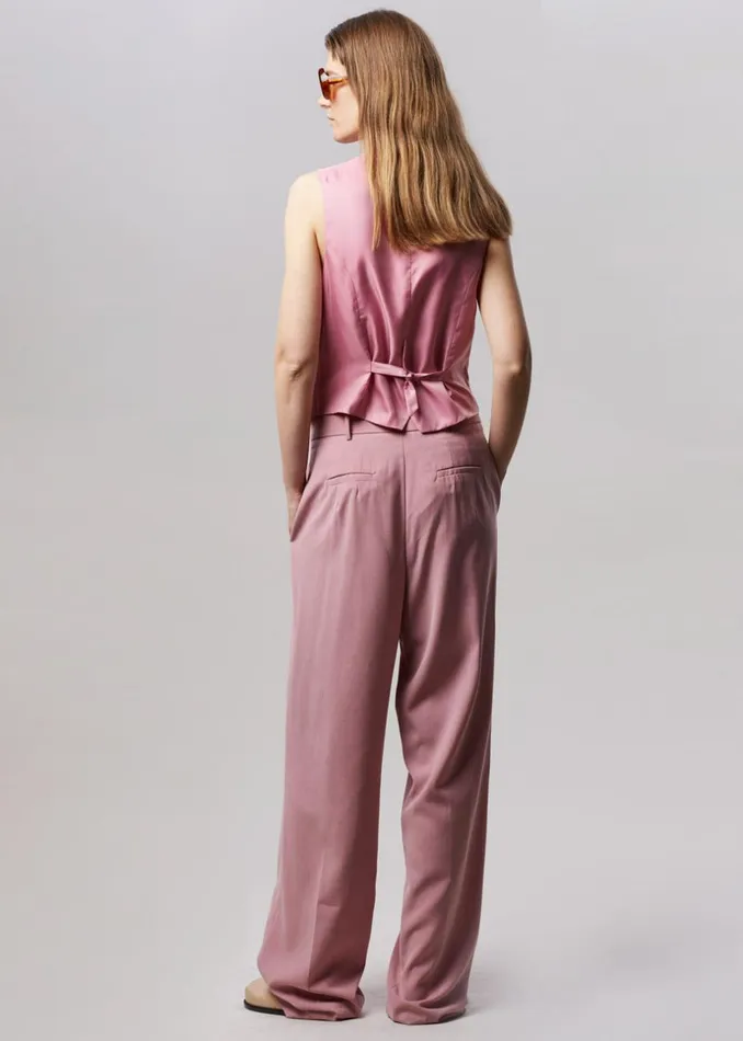 Women The Frankie Shop Outerwear Gelso Waistcoat Rose