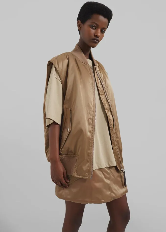 Women The Frankie Shop Outerwear JW Anderson Sleeveless Bomber Jacket Beige