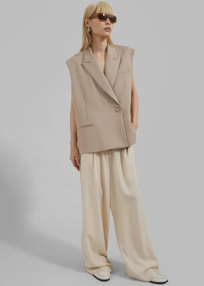 Women The Frankie Shop Outerwear Kace Boxy Vest Beige