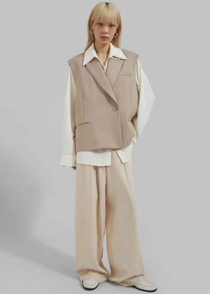 Women The Frankie Shop Outerwear Kace Boxy Vest Beige
