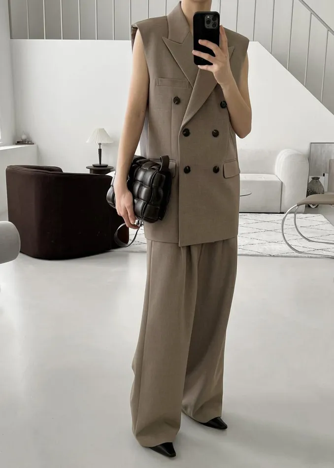 Women The Frankie Shop Outerwear Luxor Double Breasted Vest Taupe