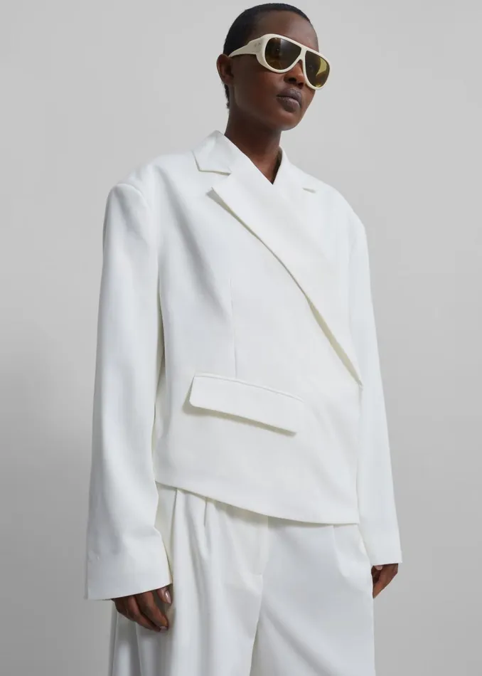 Women The Frankie Shop Outerwear Remain Asymmetric Blazer Egret