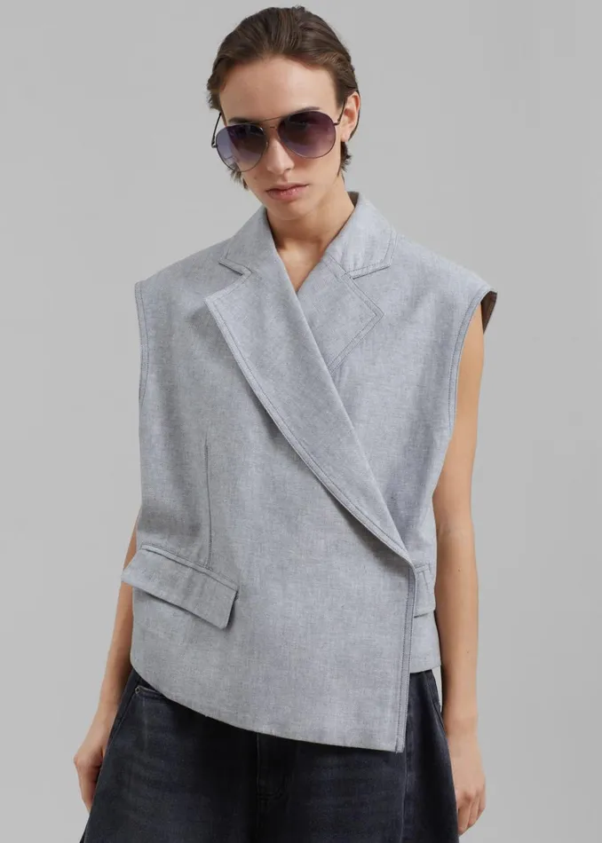 Women The Frankie Shop Outerwear Remain Asymmetric Boxy Vest Castlerock Comb