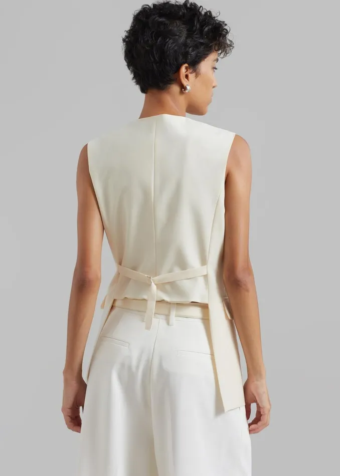 Women The Frankie Shop Outerwear Sutton Vest Cream