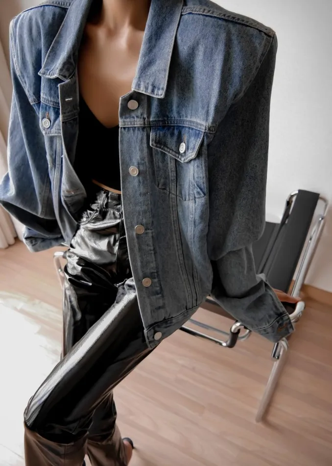 Women The Frankie Shop Outerwear Timothee Padded Denim Jacket Light Wash