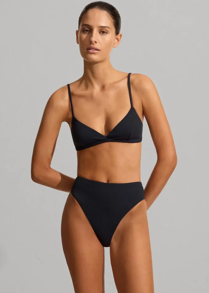 Women The Frankie Shop Swimwear Matteau Nineties High Waist Bikini Brief Navy Crinkle