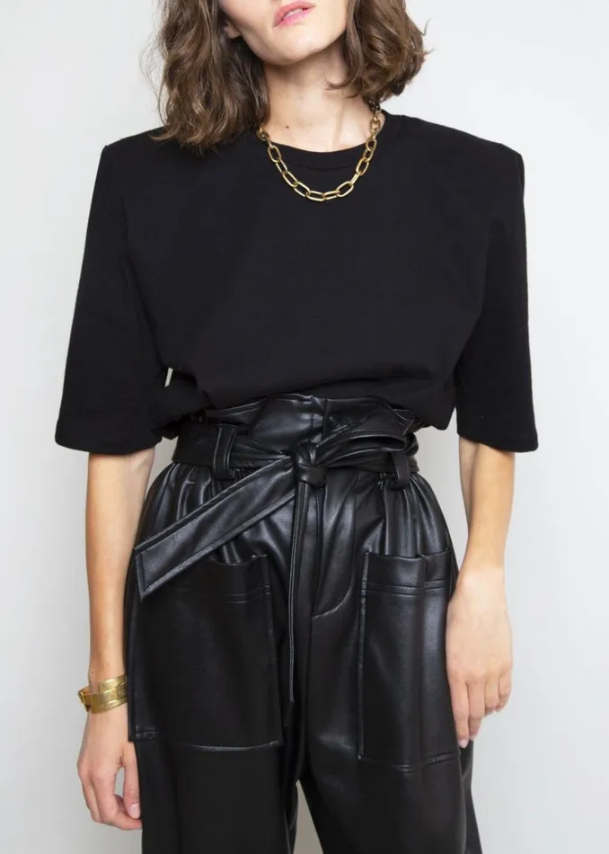 Women The Frankie Shop Tops Carrington Padded Shoulder Tee Black