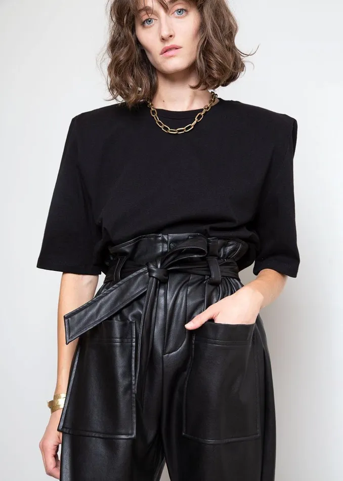 Women The Frankie Shop Tops Carrington Padded Shoulder Tee Black