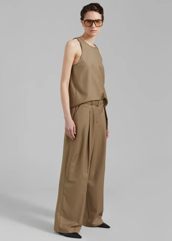 Women The Frankie Shop Tops Clay Sleeveless Top Desert Taupe