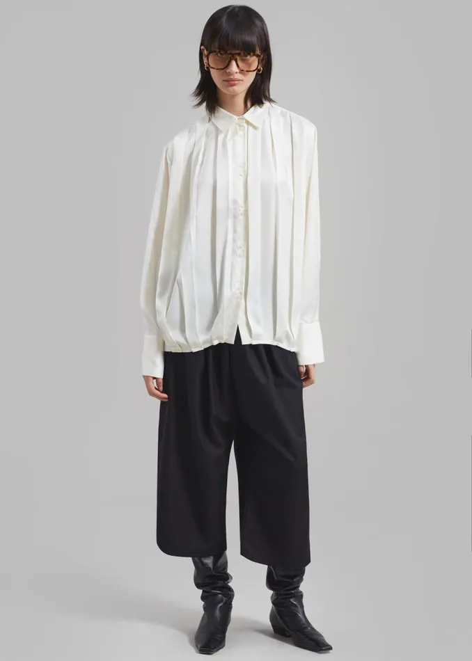 Women The Frankie Shop Tops Elliana Front Pleated Blouse Cream