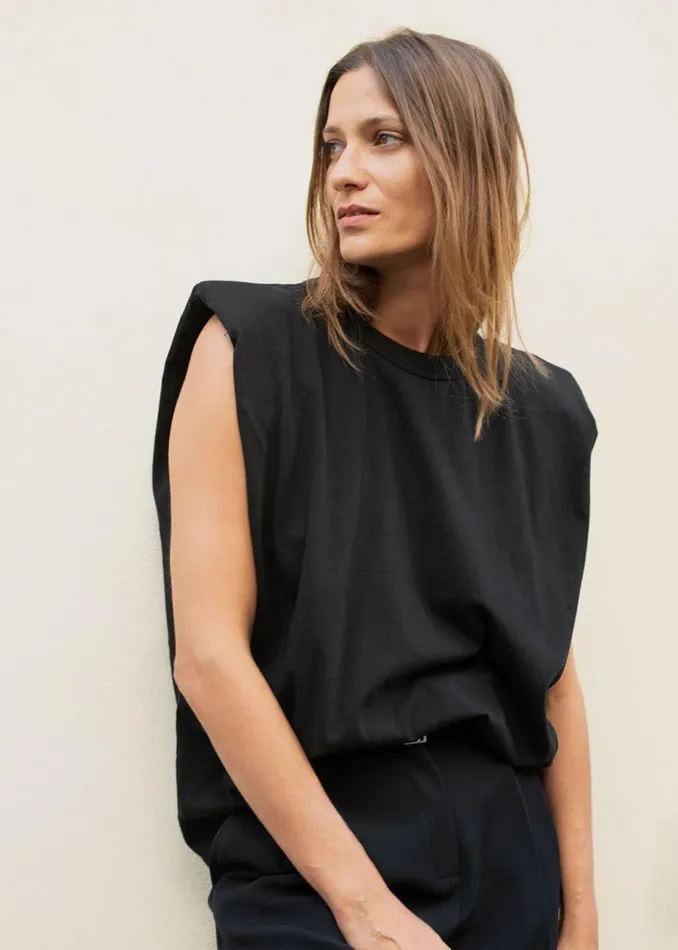 Women The Frankie Shop Tops Eva Padded Shoulder Muscle TShirt Black