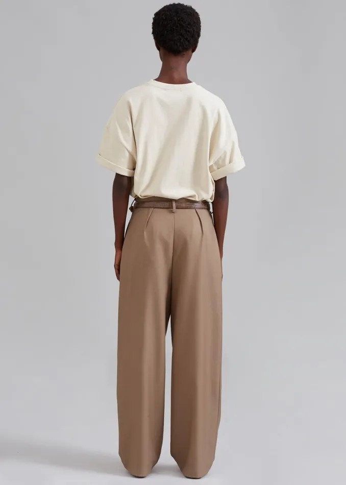 Women The Frankie Shop Tops Faro Boxy Tee Beige