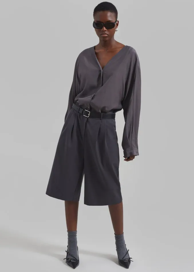 Women The Frankie Shop Tops Finley Blouse Charcoal