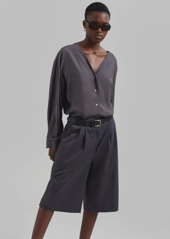 Women The Frankie Shop Tops Finley Blouse Charcoal