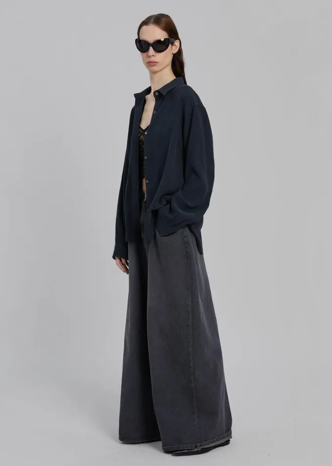 Women The Frankie Shop Tops Lotta Fluid Shirt Charcoal