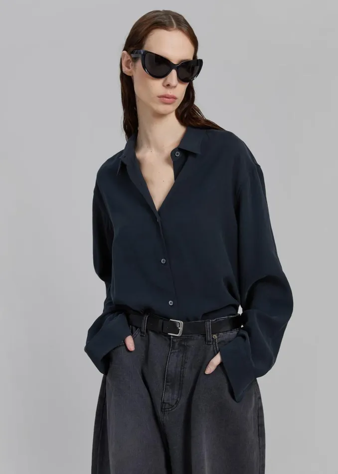 Women The Frankie Shop Tops Lotta Fluid Shirt Charcoal