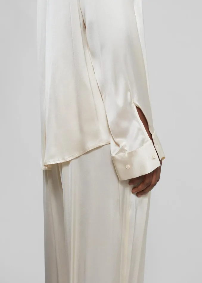 Women The Frankie Shop Tops Matteau Satin Shirt Ivory