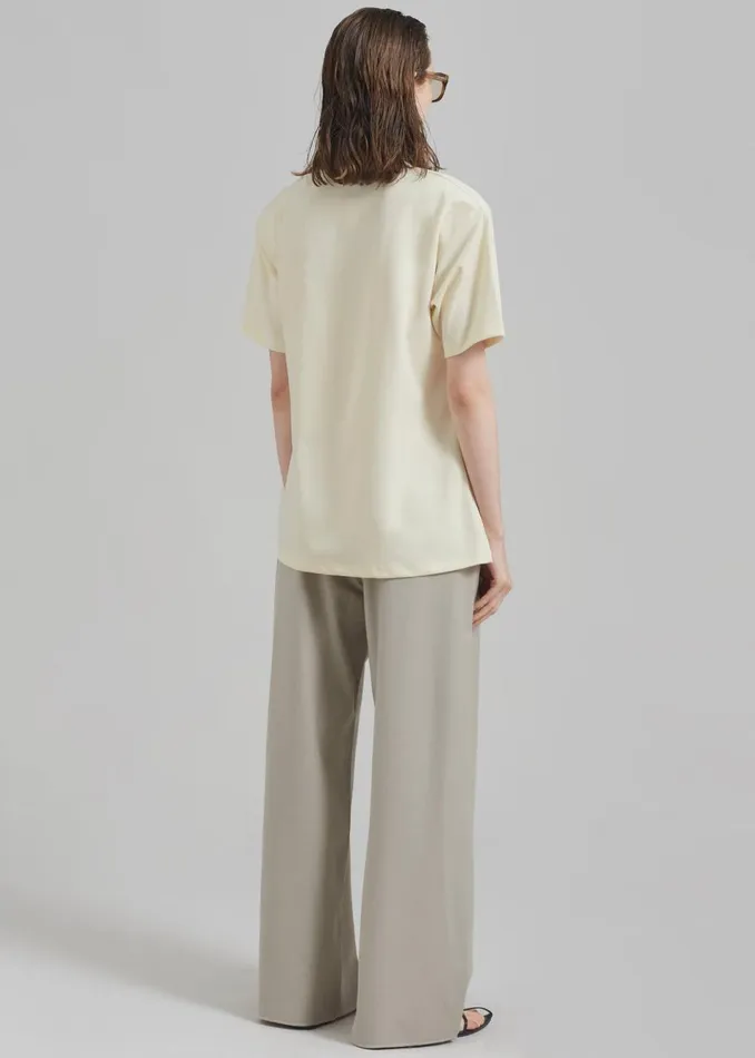 Women The Frankie Shop Tops Rowen Padded Shoulder Tee Cream