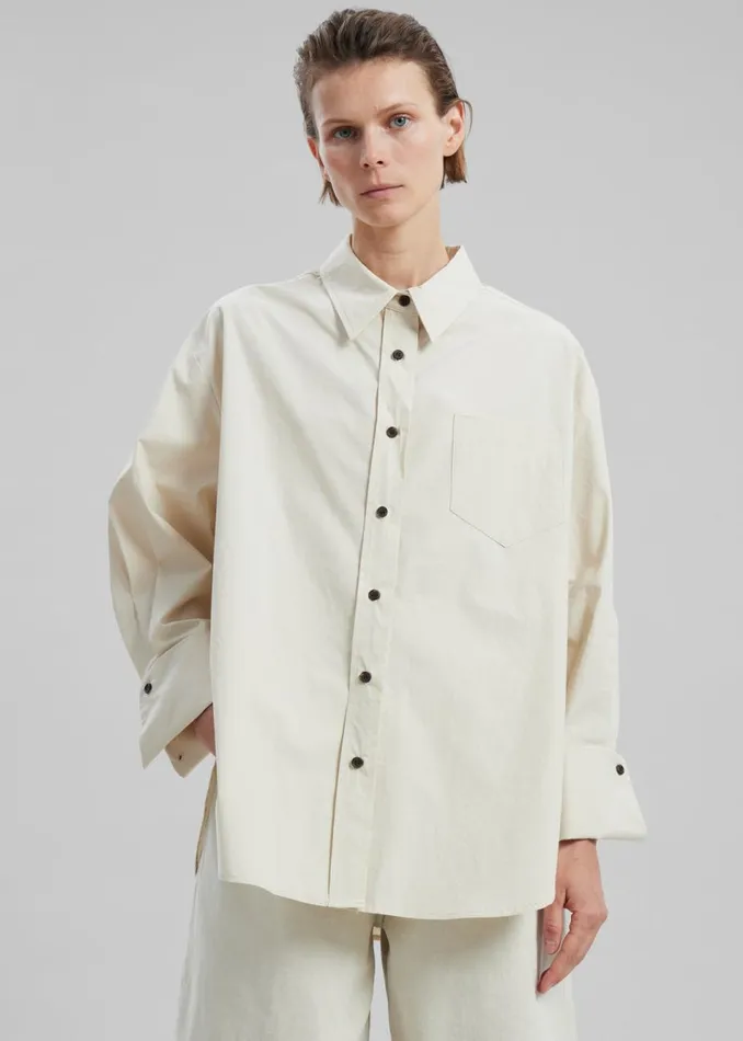 Women The Frankie Shop Tops Zuri Boxy Button Up Shirt Cream