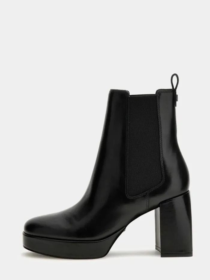 Women Wiley Side Stretch Low Boots Black Guess Boots And Booties